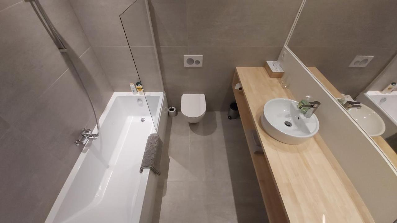 Prive Gastenverblijf In Brugge Fietsen En Garage Inclusief Dış mekan fotoğraf